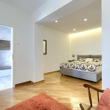 Punta 2 By Interhome Umag