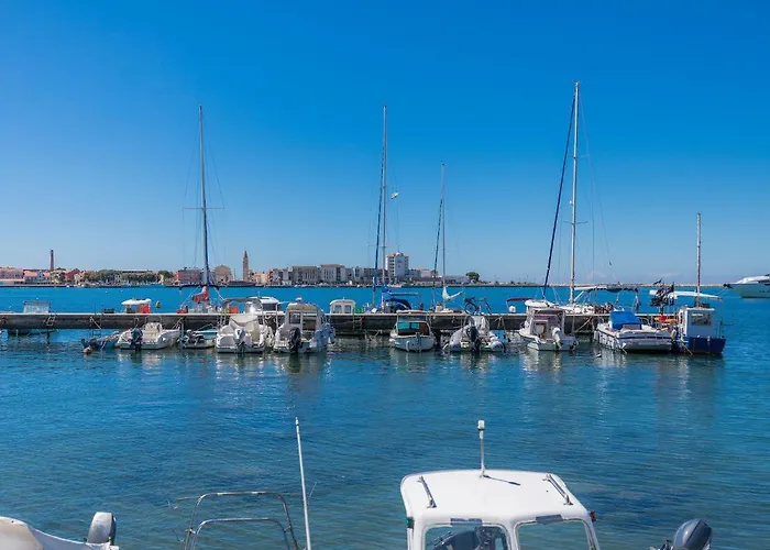 Punta 2 By Interhome * אומאג